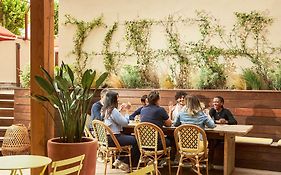 greet hotel Marseille Parc Chanot Velodrome